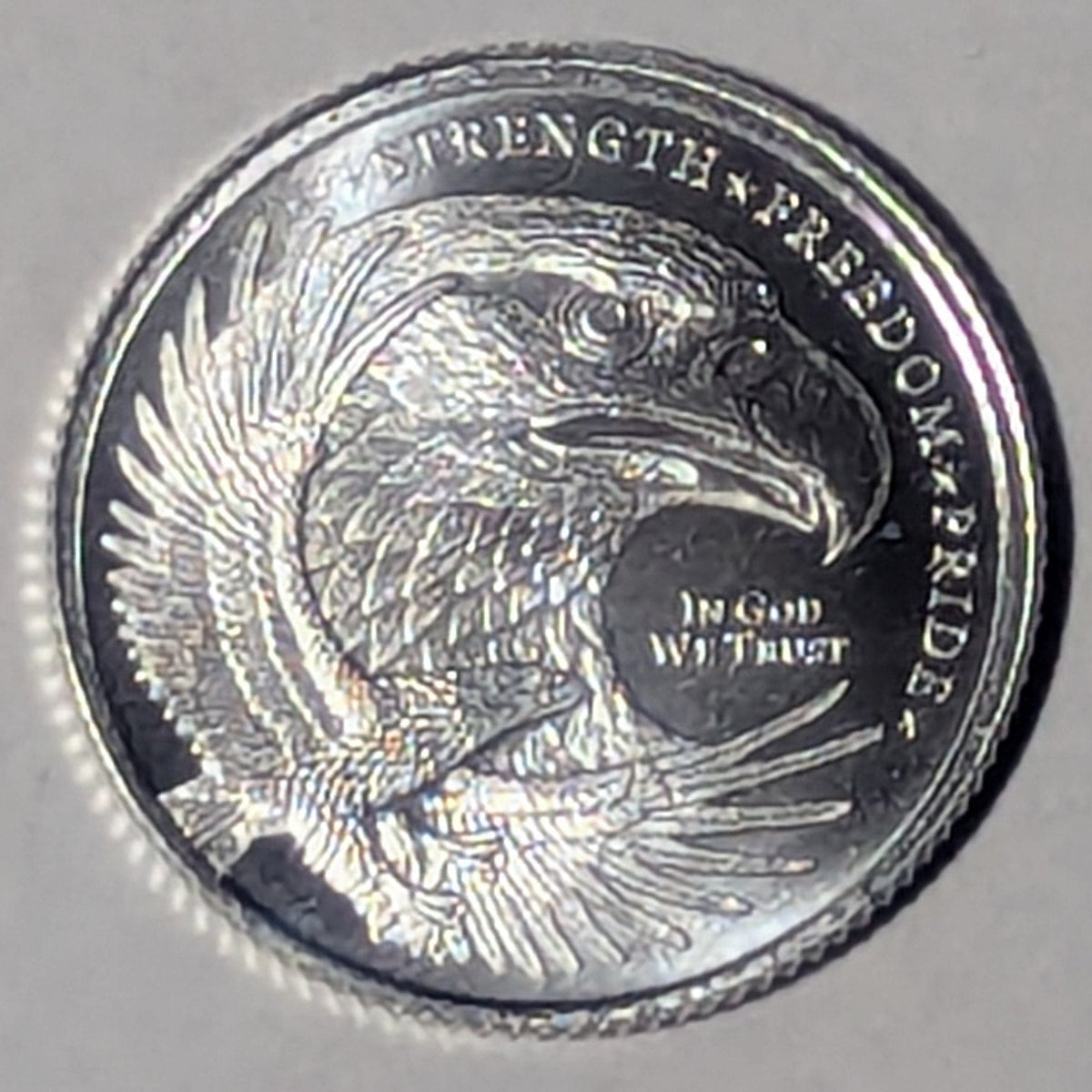 1/10 oz .999 Fine Silver Round - Eagle & American Flag